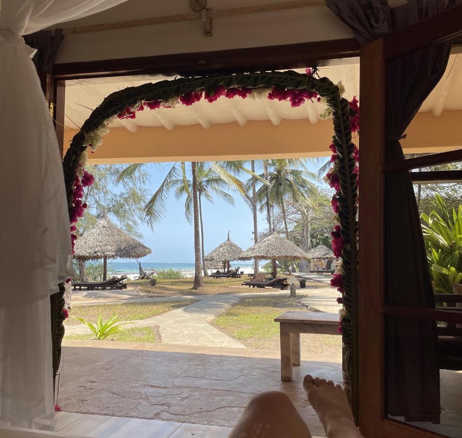 Eleven Pearl Boutique Hotel & Spa Diani Beach Zewnętrze zdjęcie