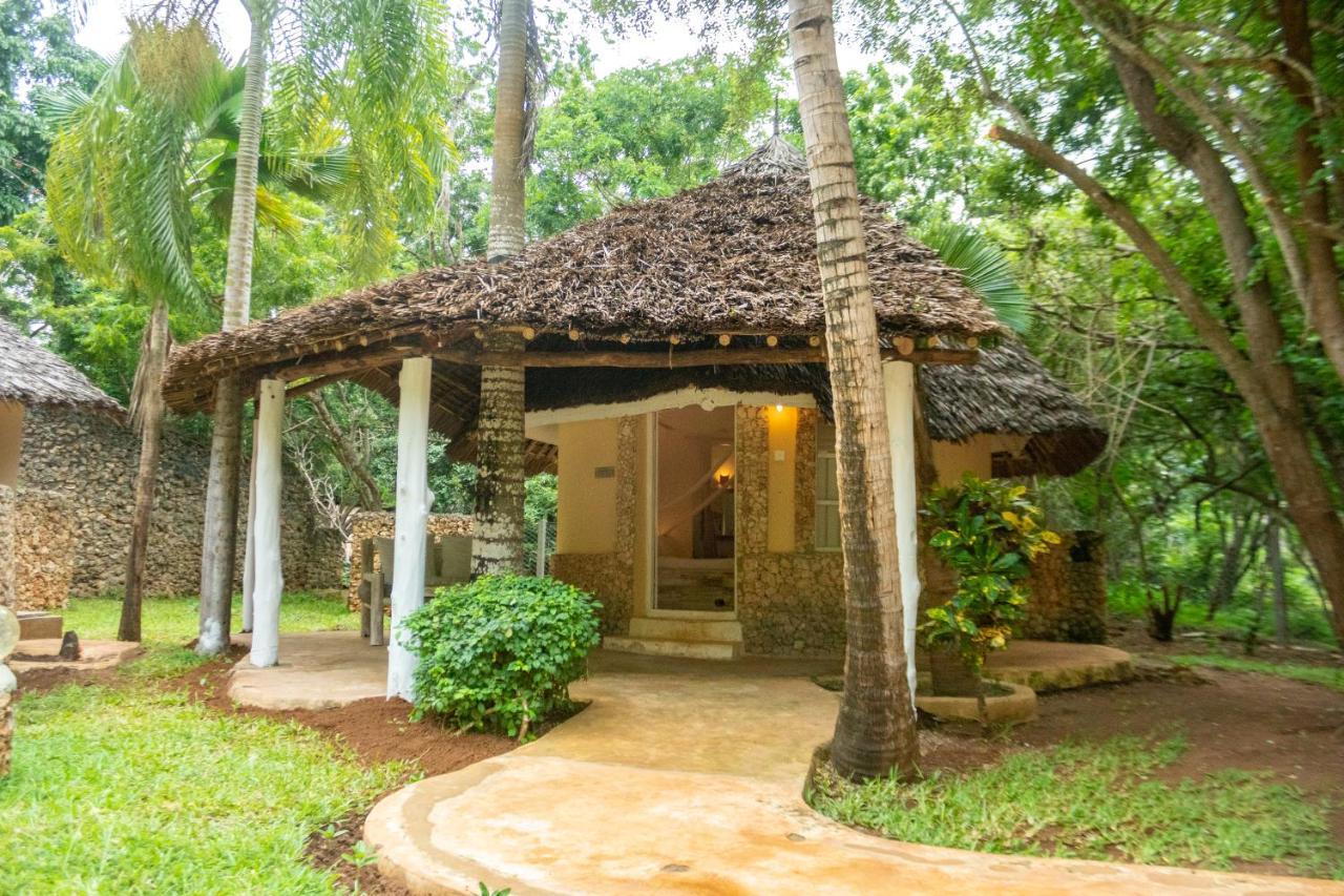 Eleven Pearl Boutique Hotel & Spa Diani Beach Zewnętrze zdjęcie
